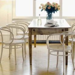 209 Armstoel