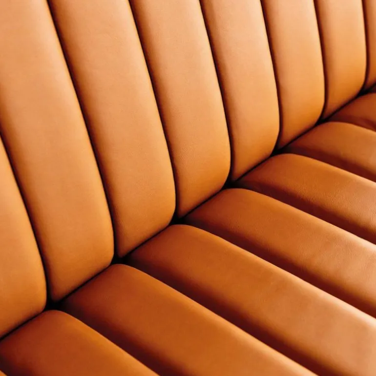 1001 AX Sofa