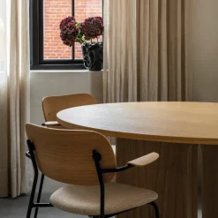 Androgyne Eettafel Rond