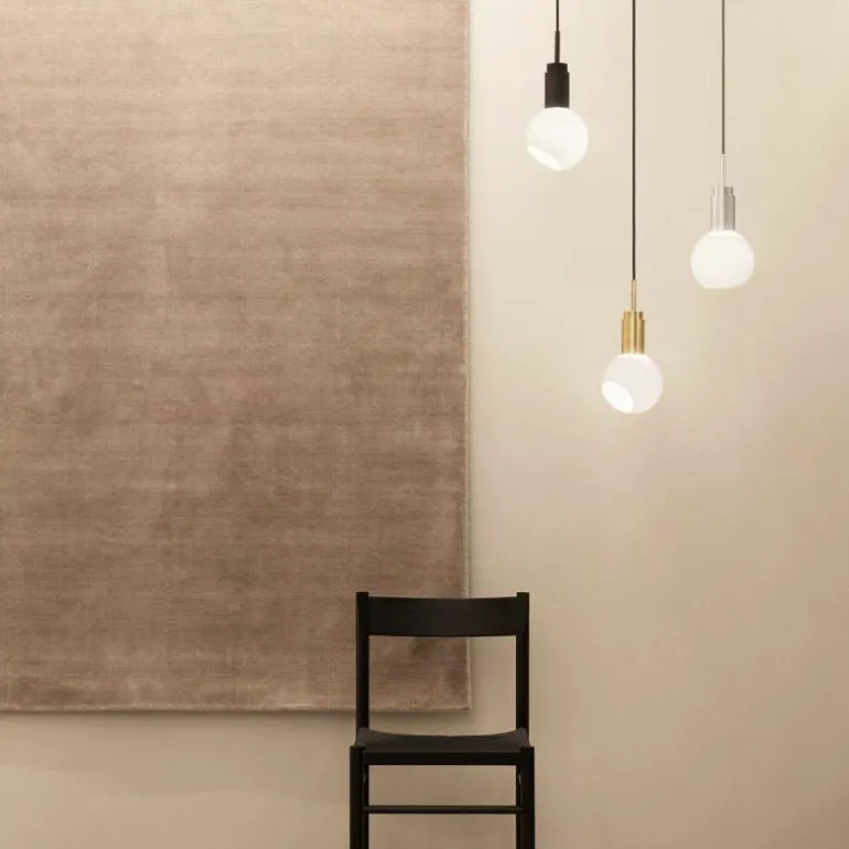 Donya Hanglamp