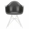Eames Fiberglass Chair DAR Wit