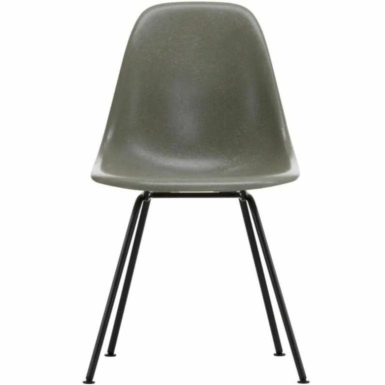 Eames Fiberglass Chair DSX