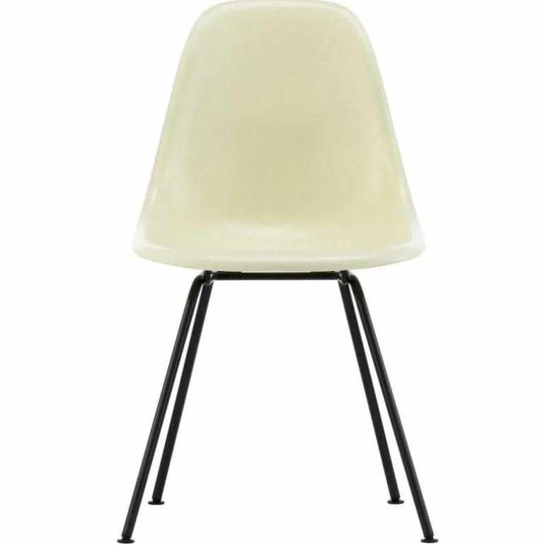 Eames Fiberglass Chair DSX