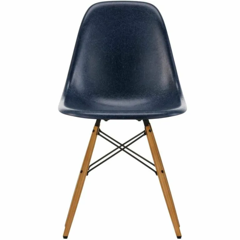 Eames Fiberglass Chair DSW