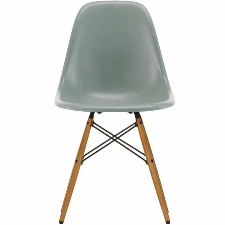 Eames Fiberglass Chair DSW