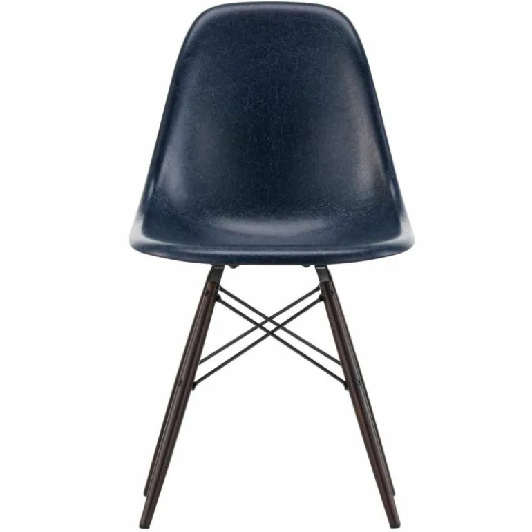 Eames Fiberglass Chair DSW