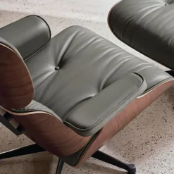 Eames Lounge Chair + Ottoman Leder