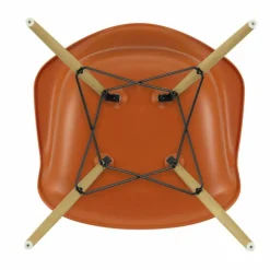 Eames Plastic Chair DAW Esdoorn Gelig