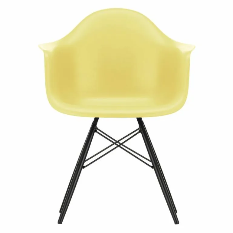 Eames Plastic Chair DAW Esdoorn Zwart