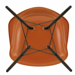 Eames Plastic Chair DAW Esdoorn Donker