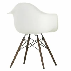 Eames Plastic Chair DAW Esdoorn Donker