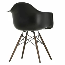 Eames Plastic Chair DAW Esdoorn Donker