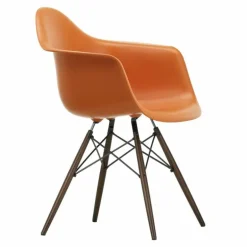 Eames Plastic Chair DAW Esdoorn Donker