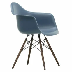 Eames Plastic Chair DAW Esdoorn Donker