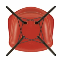 Eames Plastic Chair DAW Esdoorn Donker