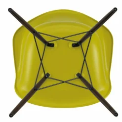 Eames Plastic Chair DAW Esdoorn Donker