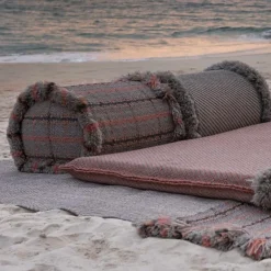 Garden Layers Big Roll Kussen