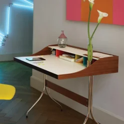 Home Desk Bureau