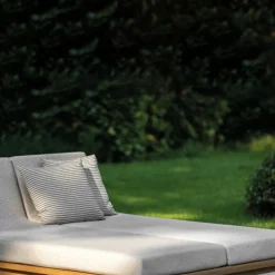 Hybrid Daybed