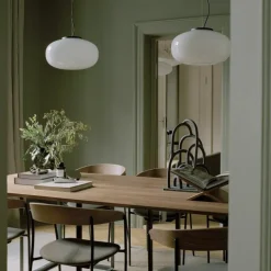 Karl-Johan Hanglamp (op=op)