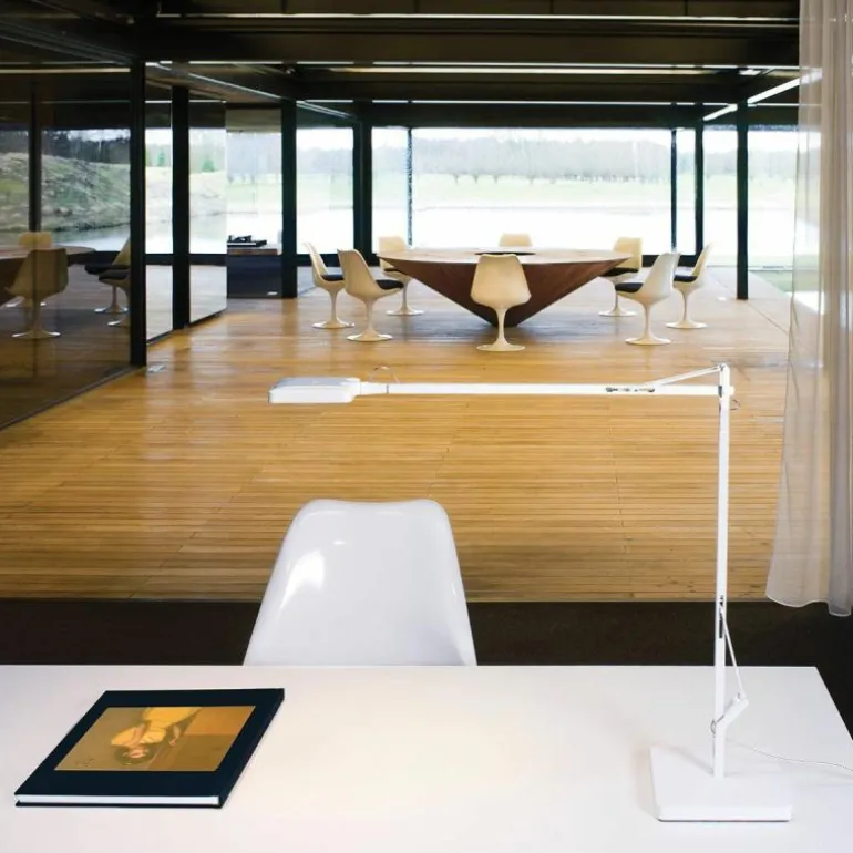 Kelvin Edge Bureaulamp