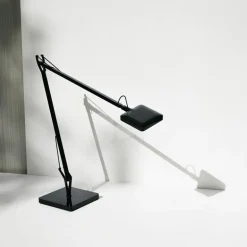 Kelvin Edge Bureaulamp