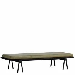 Level Daybed