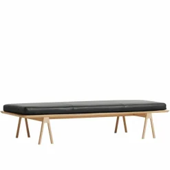 Level Daybed