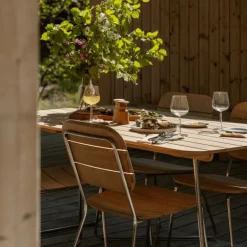 Lilium Eettafel