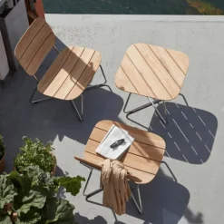 Lilium Lounge Chair