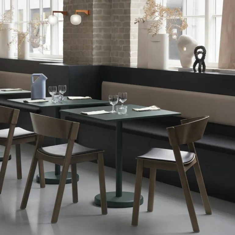 Linear Steel Café Tafel