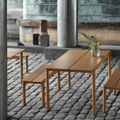 Linear Steel Eettafel