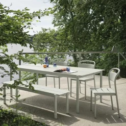 Linear Steel Eettafel
