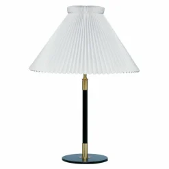 Masterpieces Model 352 Tafellamp