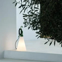 Mayday Outdoor Lamp