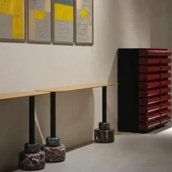 Menhir Bijzettafel