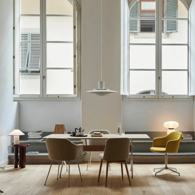 Pavilion AV19 Eettafel