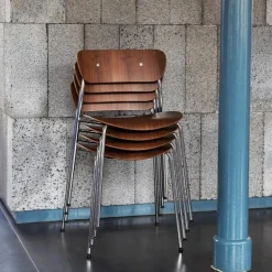 Pavilion AV1 Stoel