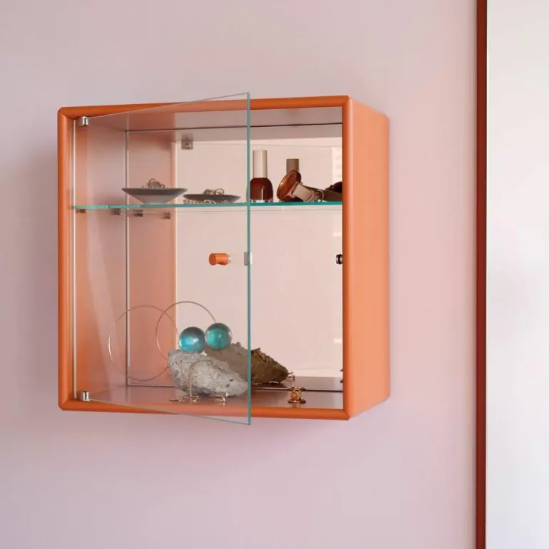 Perfume Wandkast