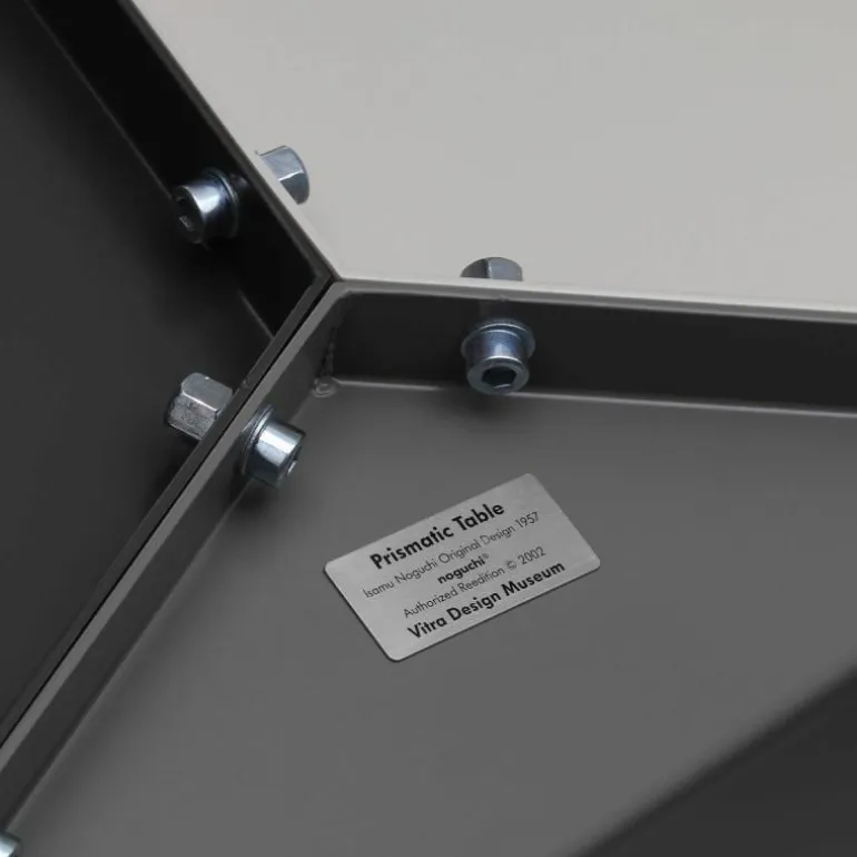 Prismatic Bijzettafel