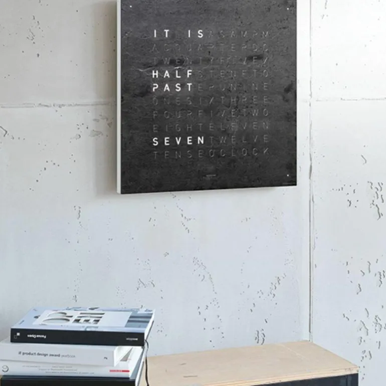 QLOCKTWO Earth 90 Creator's Edition Klok