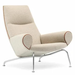 Queen Chair