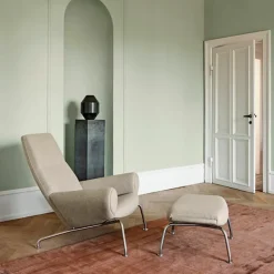 Queen Chair
