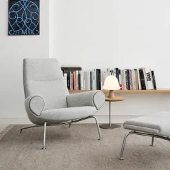 Queen Chair