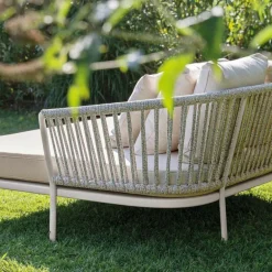 Ria Daybed