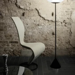 S-Chair