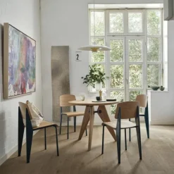 Standard Chair