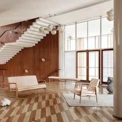 VLA75 Foyer Bank