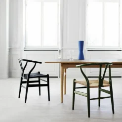 Wishbone Stoel CH24 Gekleurd / Zwart