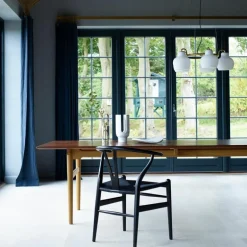 Wishbone Stoel CH24 Gekleurd / Zwart